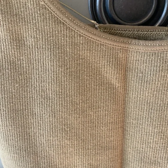 Urban Outfitters Crop Top - Picture 3 of 5